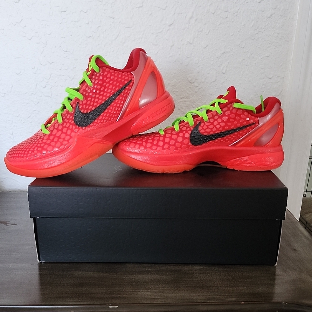 Nike KOBE 6 PROTRO REVERSE GRINCH